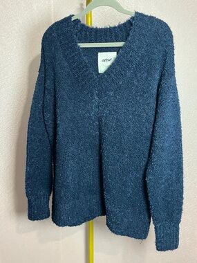 Aerie Deep Navy Fuzzy V-Neck Sweater